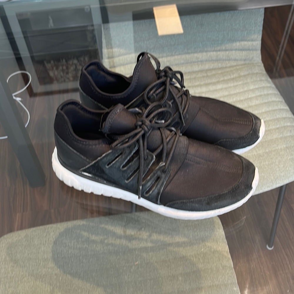 Adidas Tubular Radial Black SIZE 10
